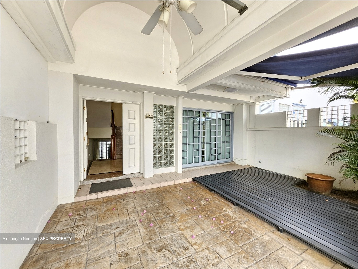 Chancery Grove (D11), Condominium #568191481